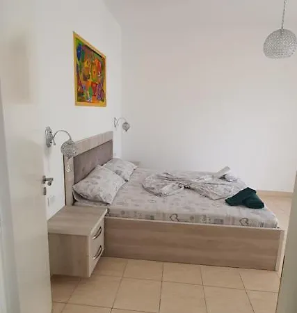 Viva Golem 4 * Golem (Tirana)
